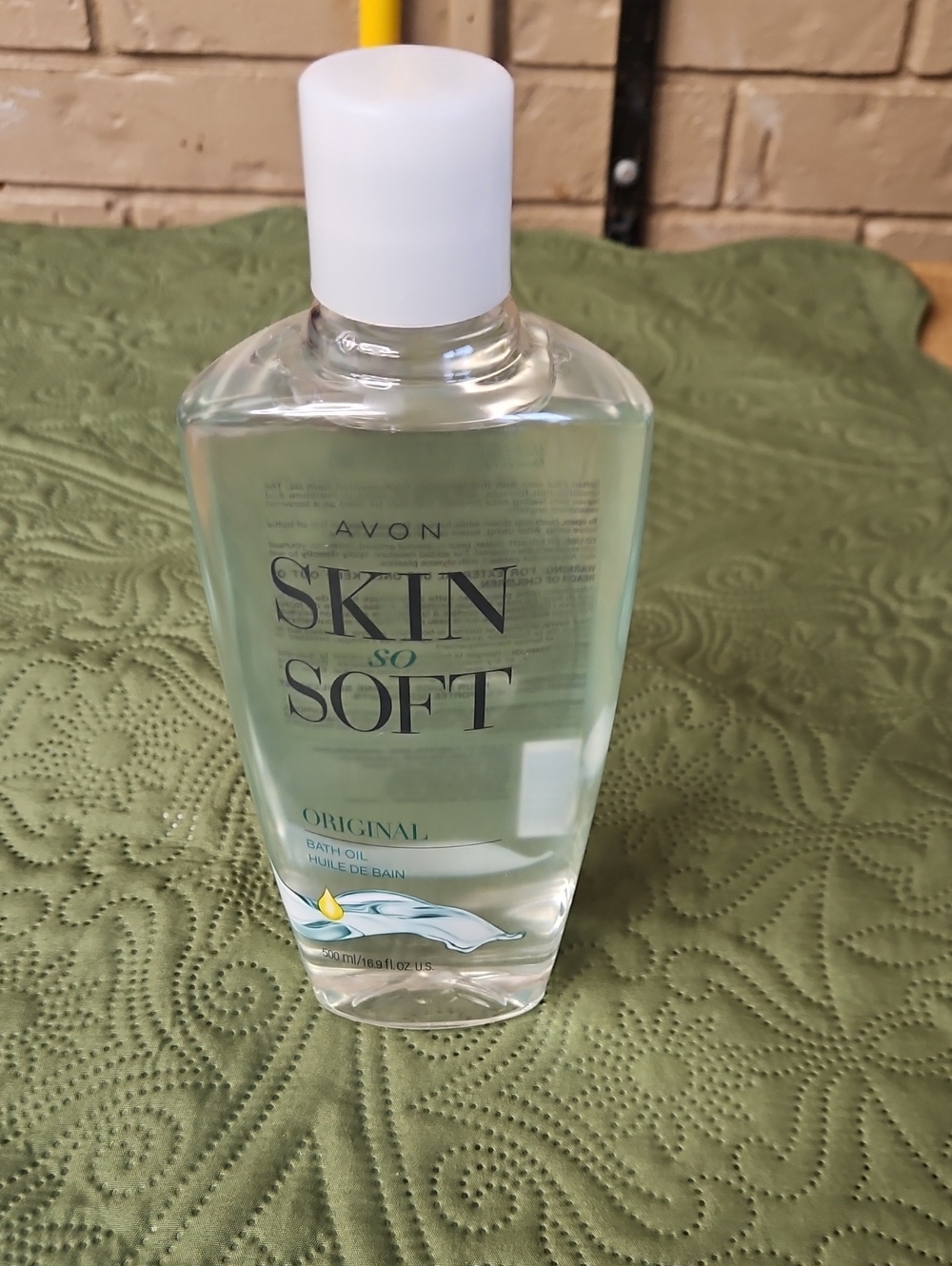 Avon Skin So Soft Clear Bath Oil with White Cap